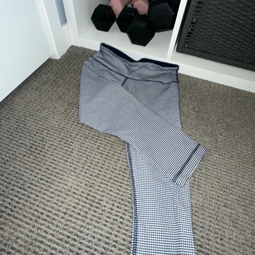 Lululemon Mid Length Plaid Leggings